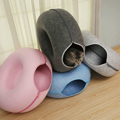 Four Seasons Cat Bed – Comfortable Felt Nest in Donut Shape